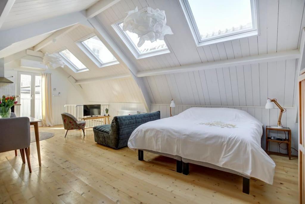 Spacious Loft In The Centre Of Breukelen Buitenkant foto
